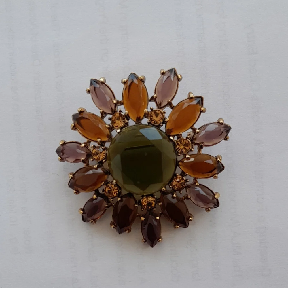 Gold and Brown Vintage Floral Brooch